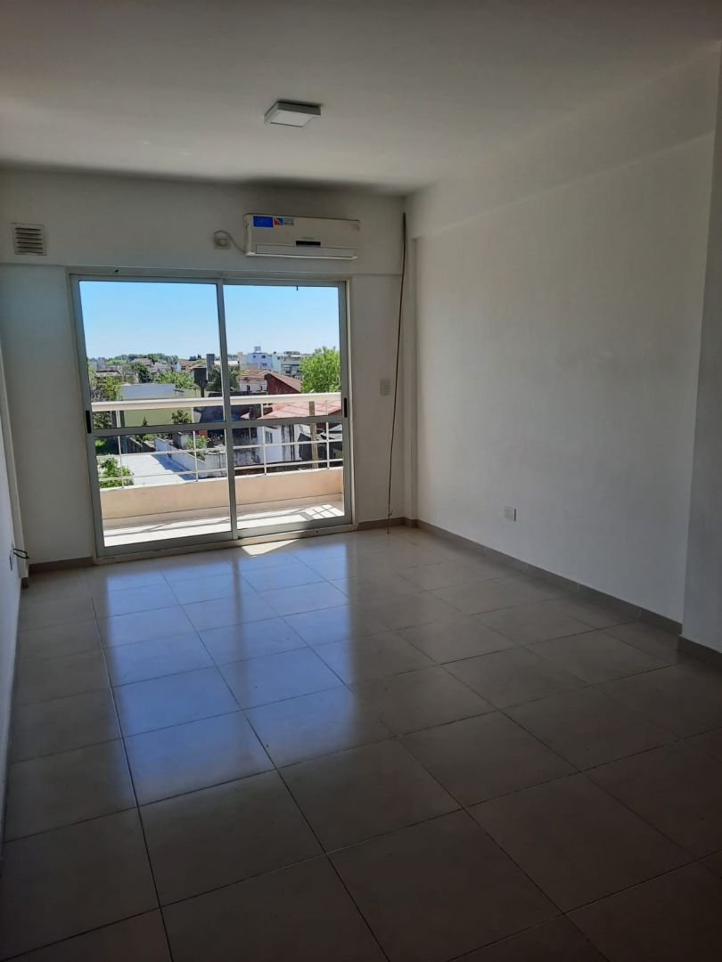 VENTA DE DEPARTAMENTO EN Tres de Febrero - Caseros - 38