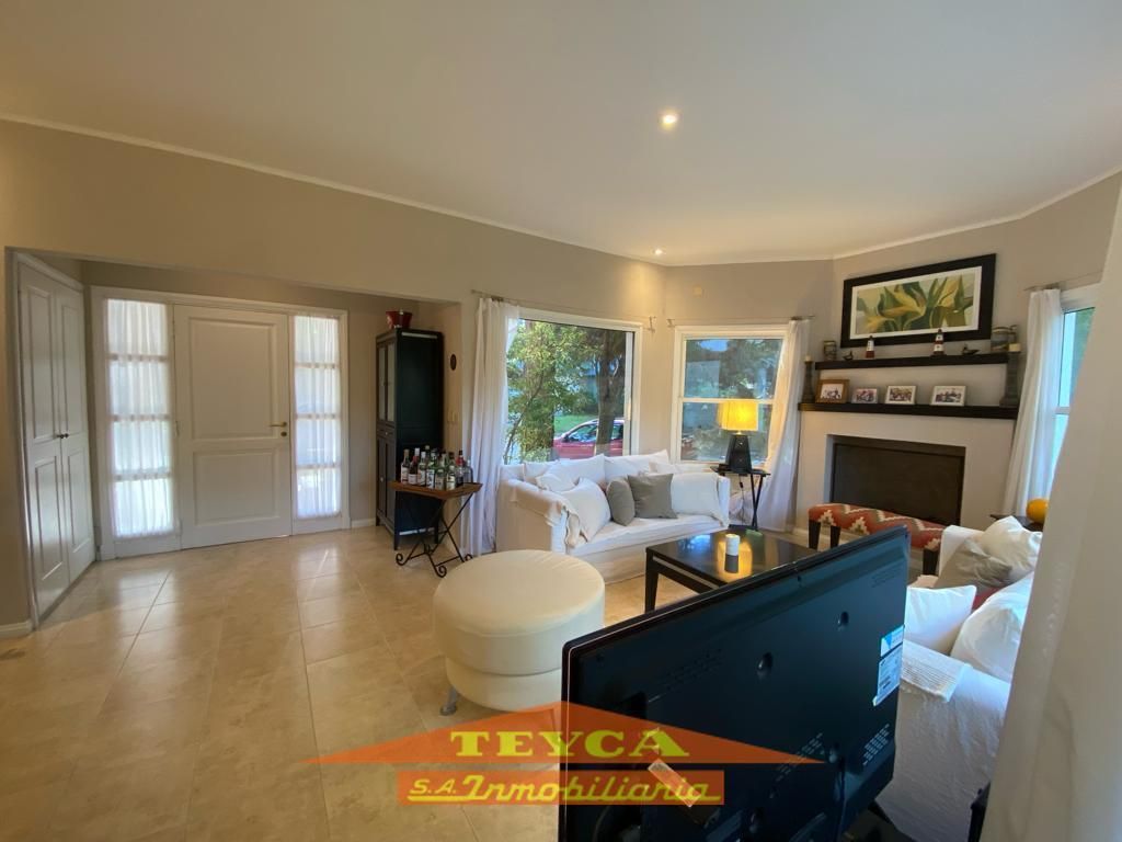 Casa en venta Pinamar Chico 4 ambientes