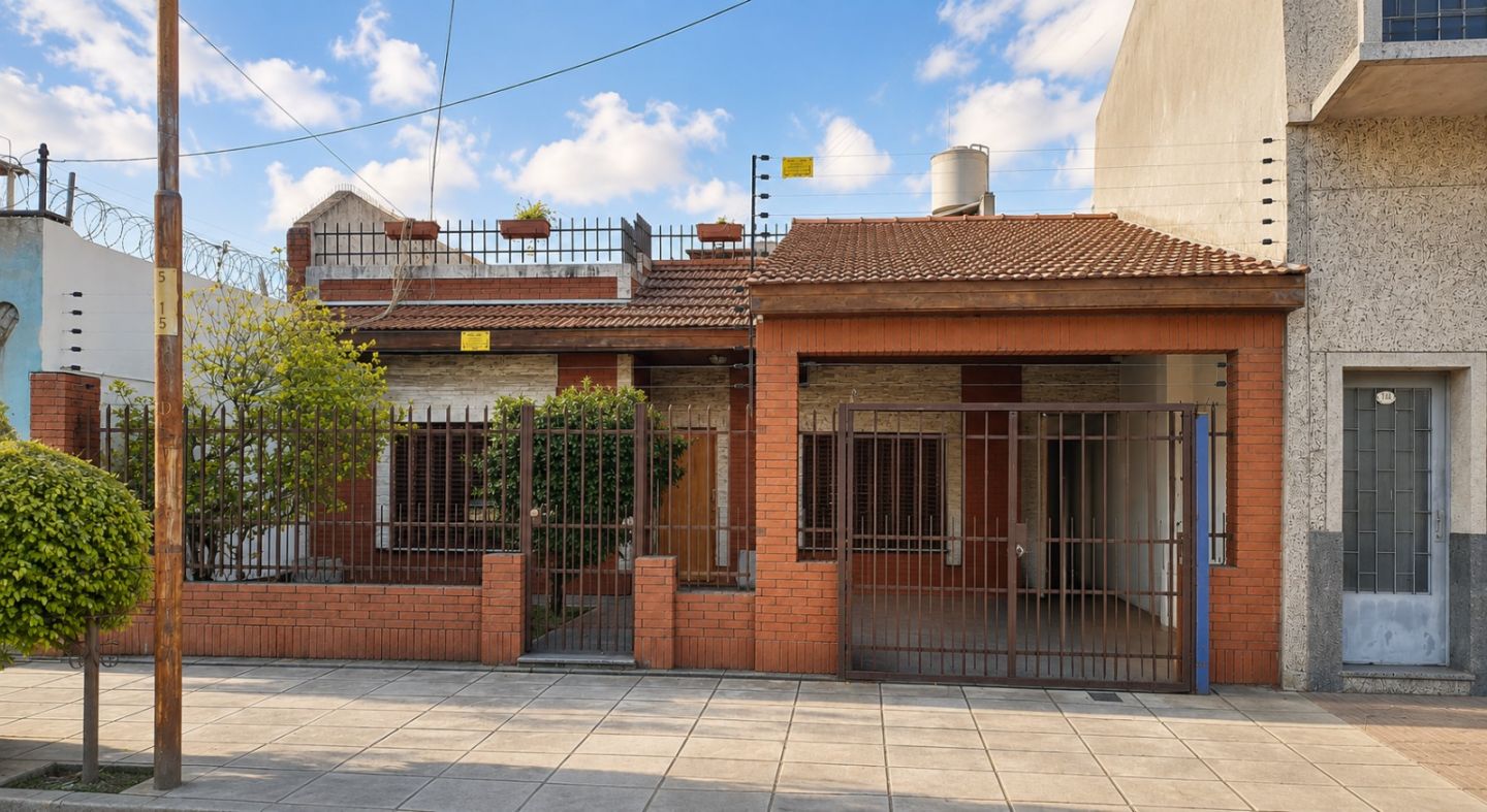 Casa en Carlos Pellegrin 700