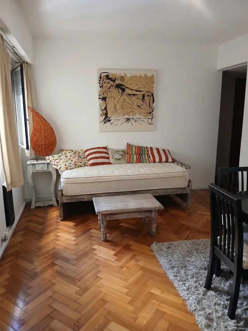 Departamento en Av Pueyrredón 1300