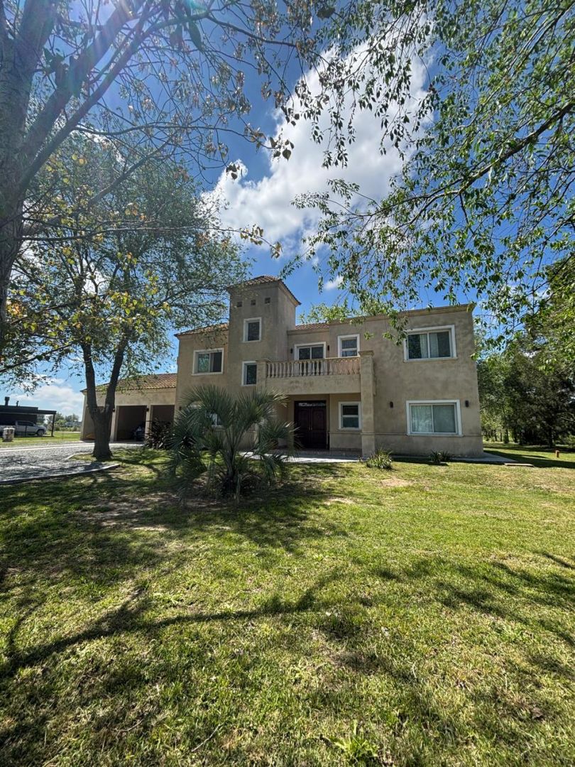 Casa en lote 68