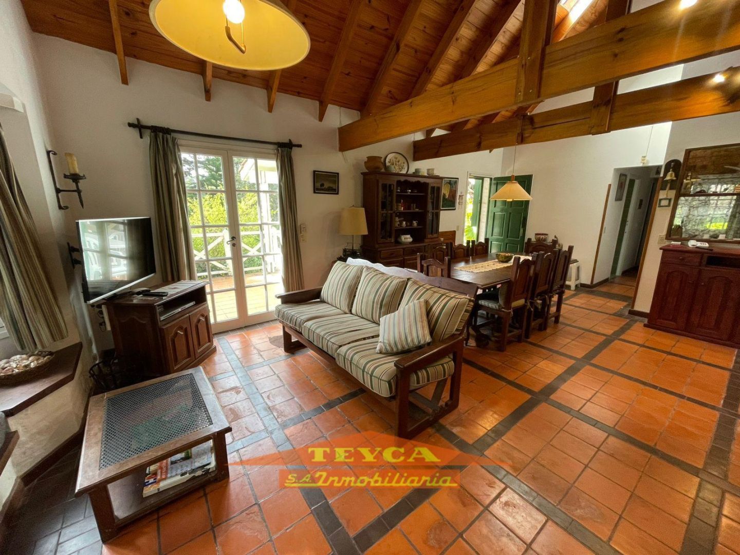 Casa en venta Lasalle 5 ambientes