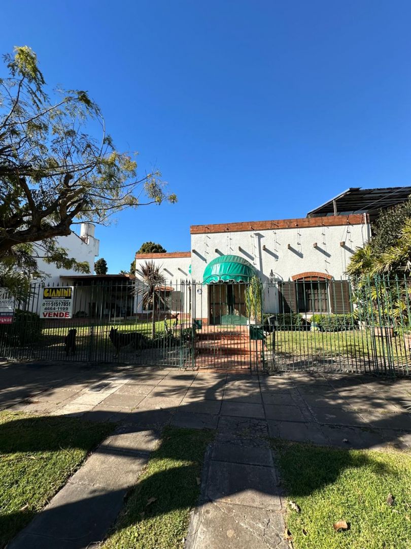 Casa en venta Muñiz 4 ambientes