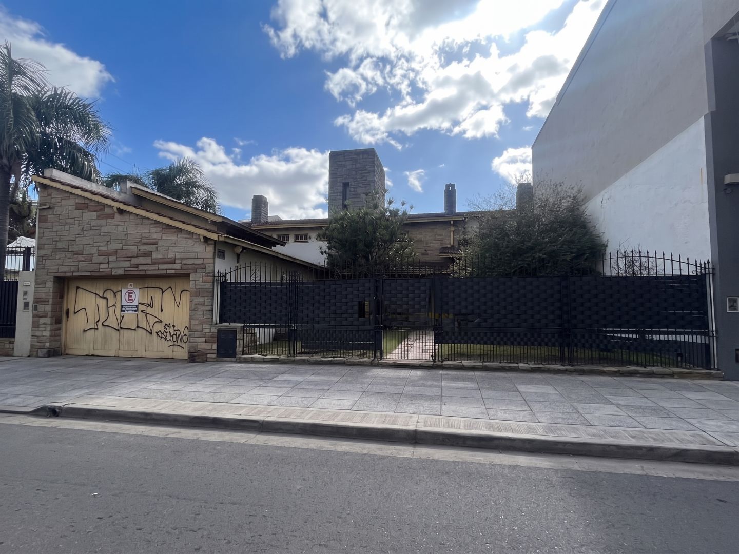 Casa en Presidente Peró 300
