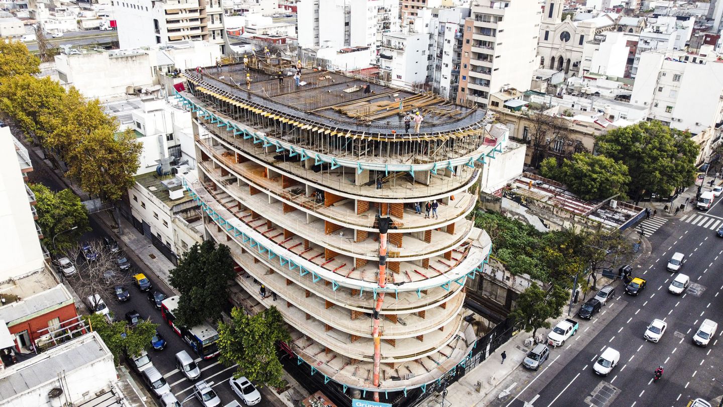 Departamento en Av. San Juan 2500