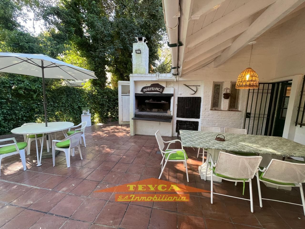Casa en venta Lasalle 5 ambientes