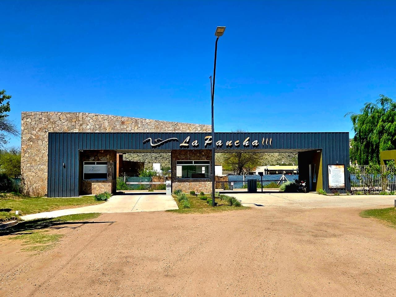 Lote en avenida del Port