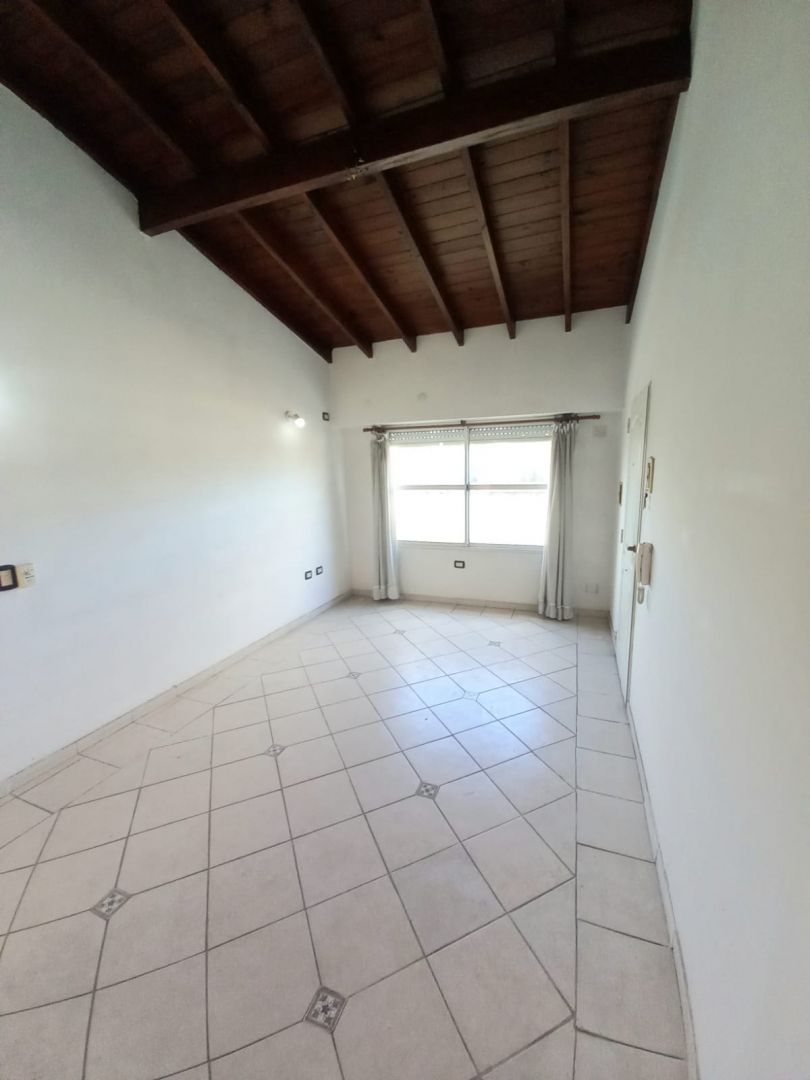Departamento en Venta en Moron, G.B.A. Zona Oeste