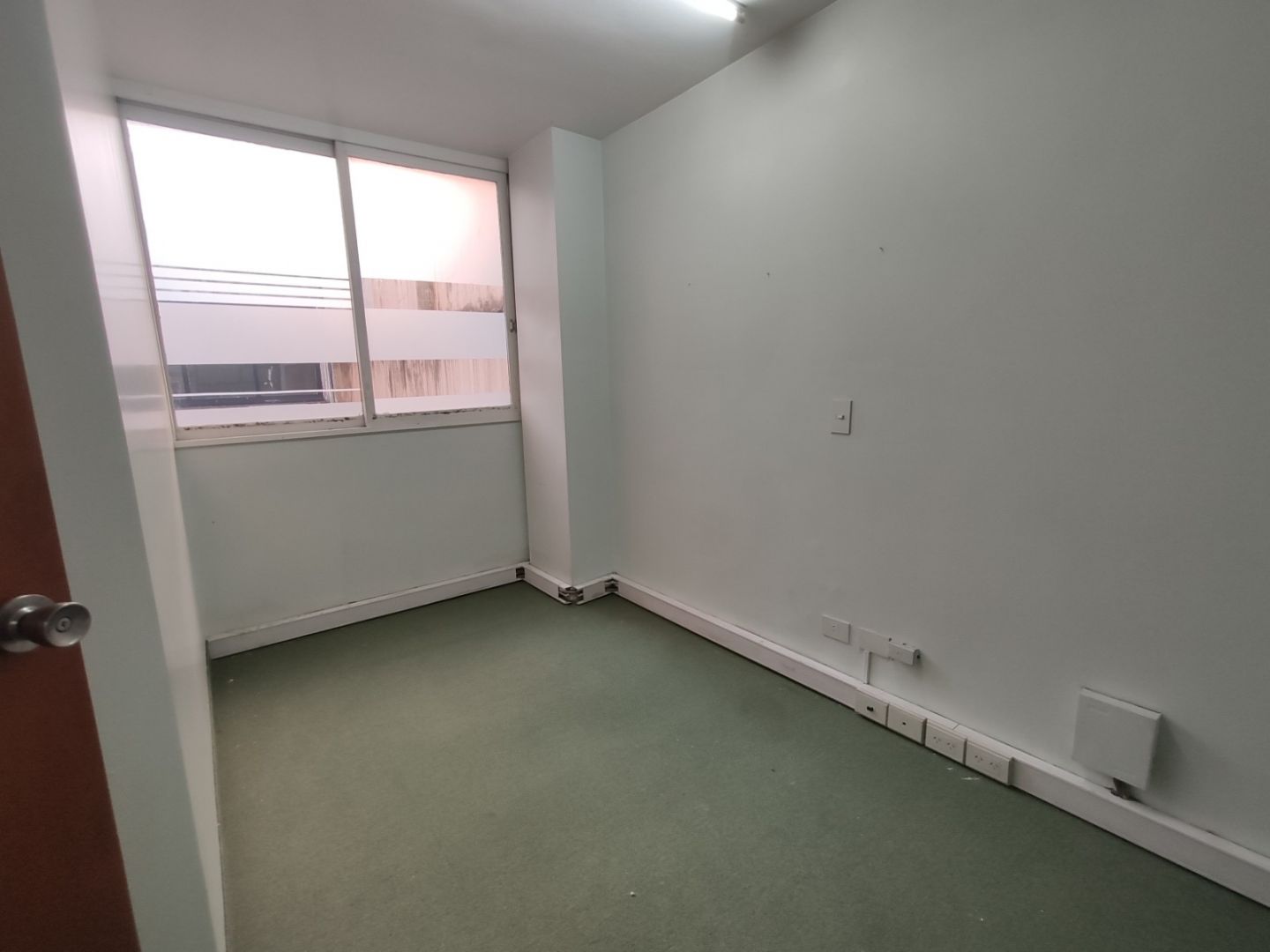 VENTA DE OFICINA EN Capital Federal - Retiro - 6