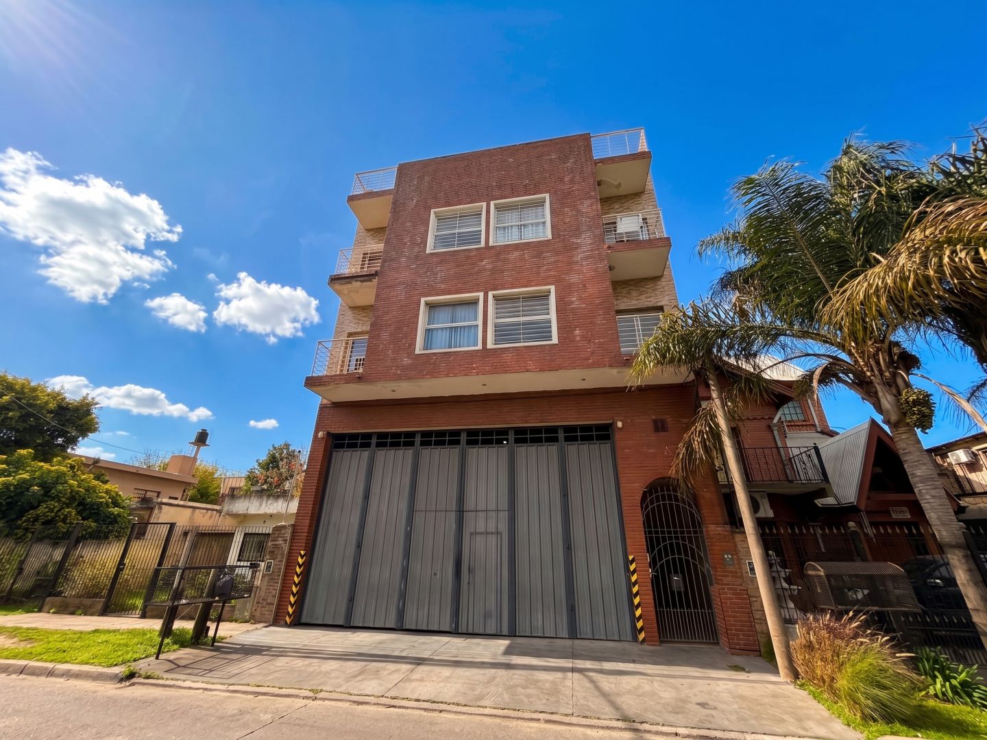 Departamento en SARRATEA 100