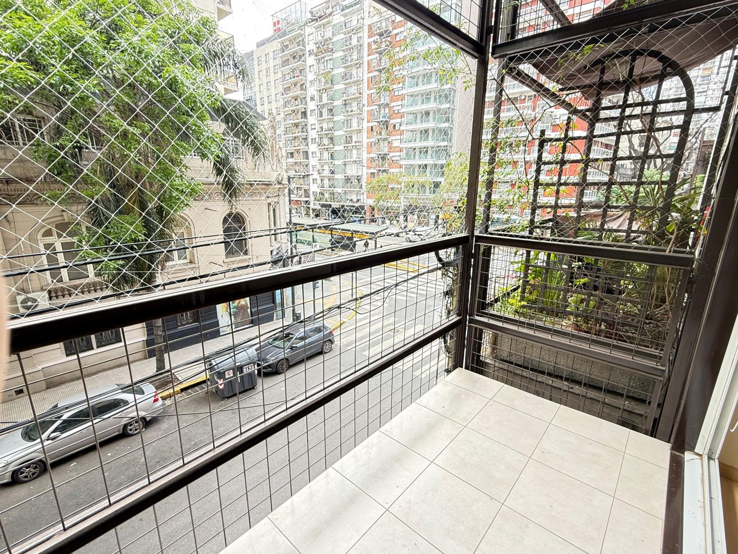 Departamento en CESPEDES 2400
