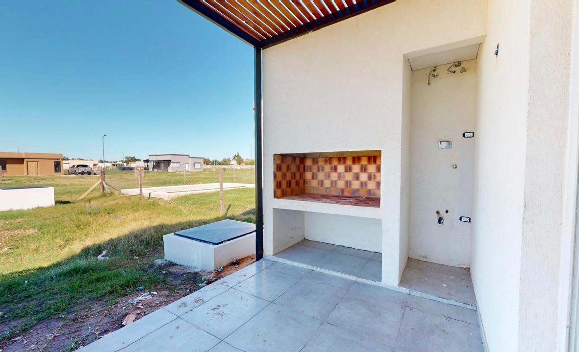 VENTA DE CASA EN Ezeiza - Laguna Azul - 35
