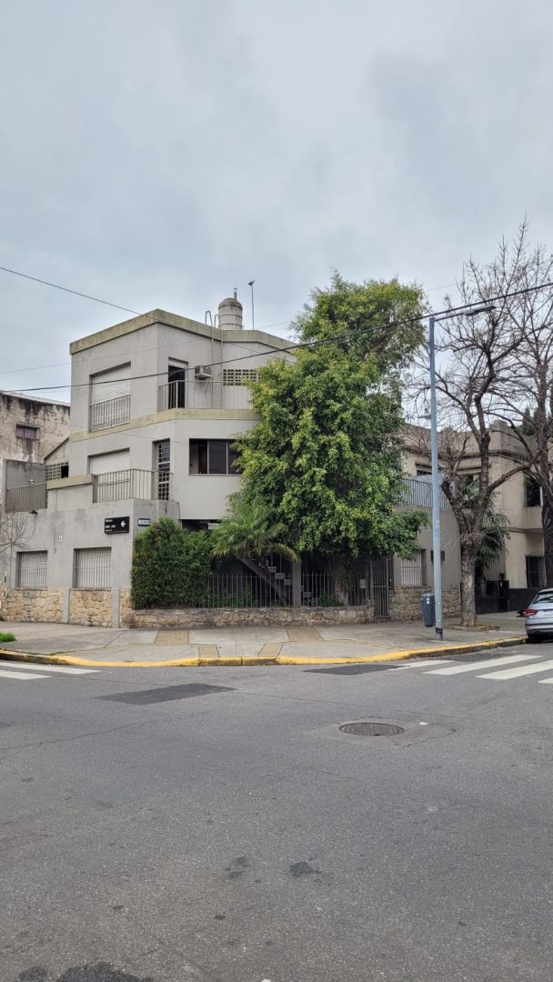 Local Comercial en Mercedes 4200