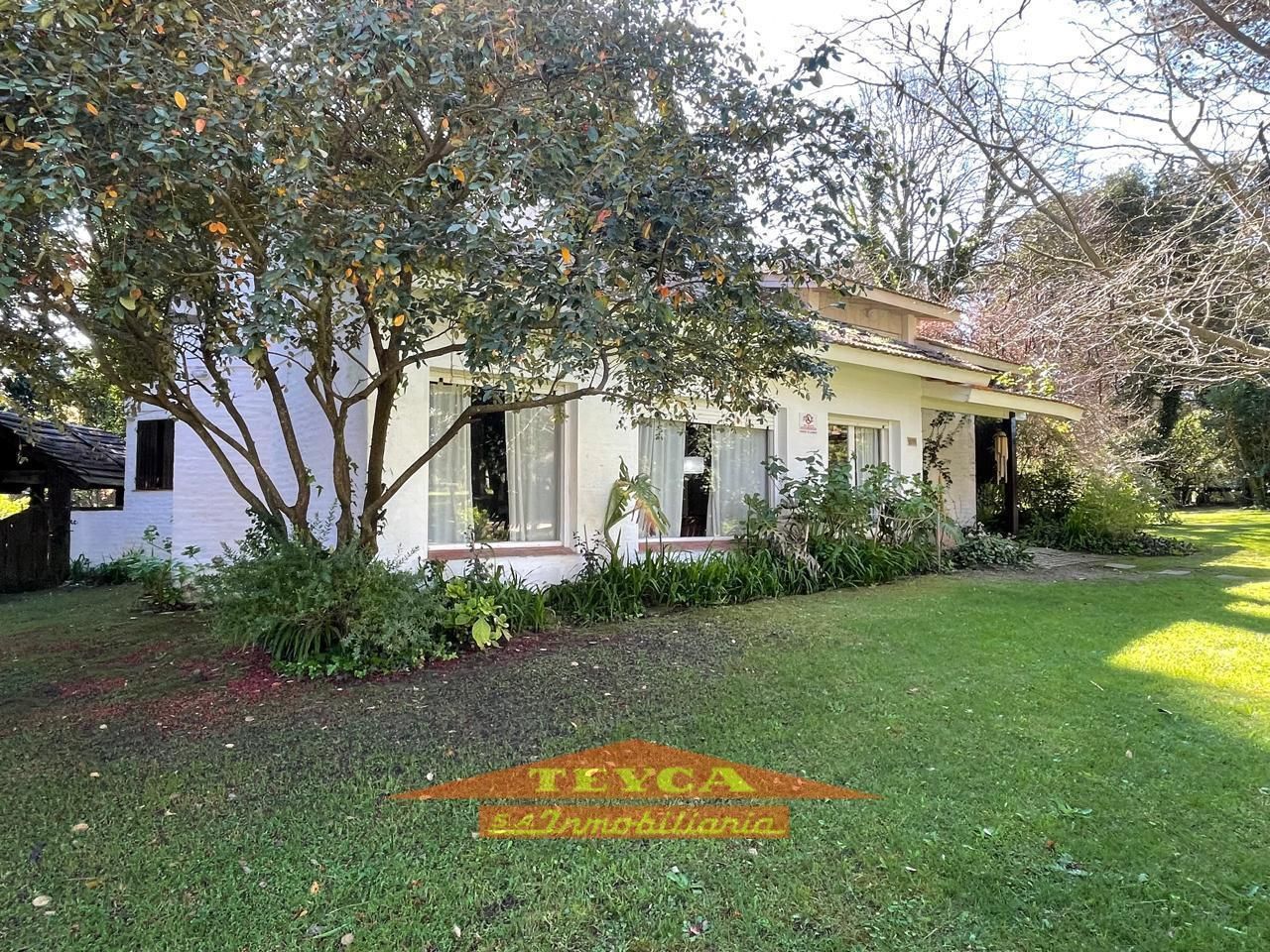 Casa en venta Lasalle 5 ambientes