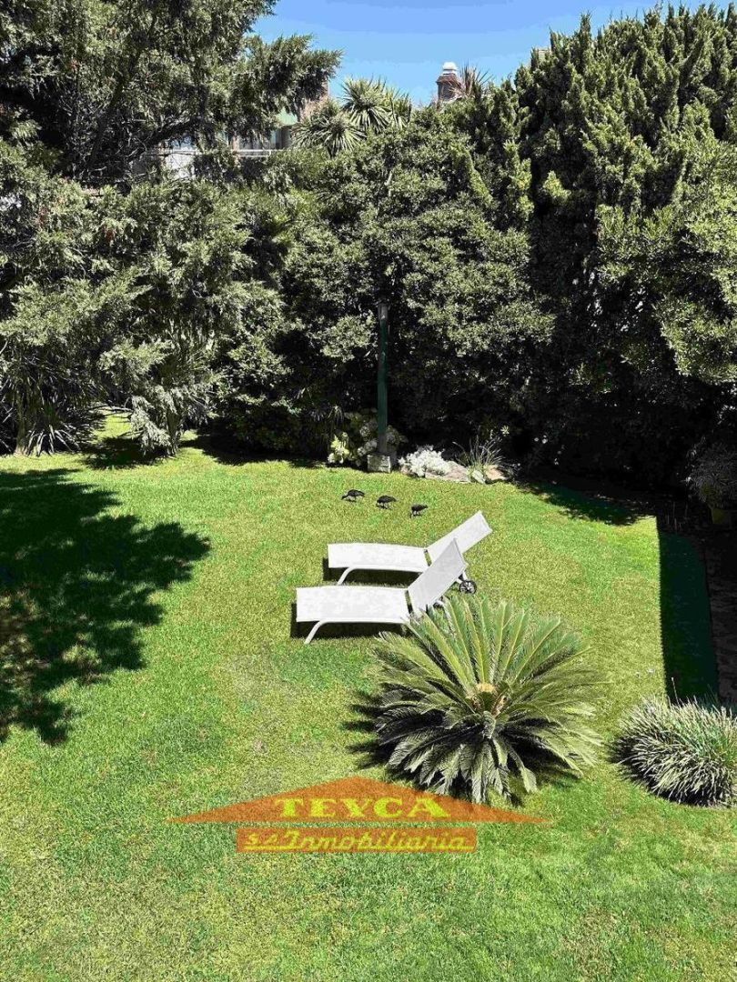 Casa en venta Lasalle 10 ambientes