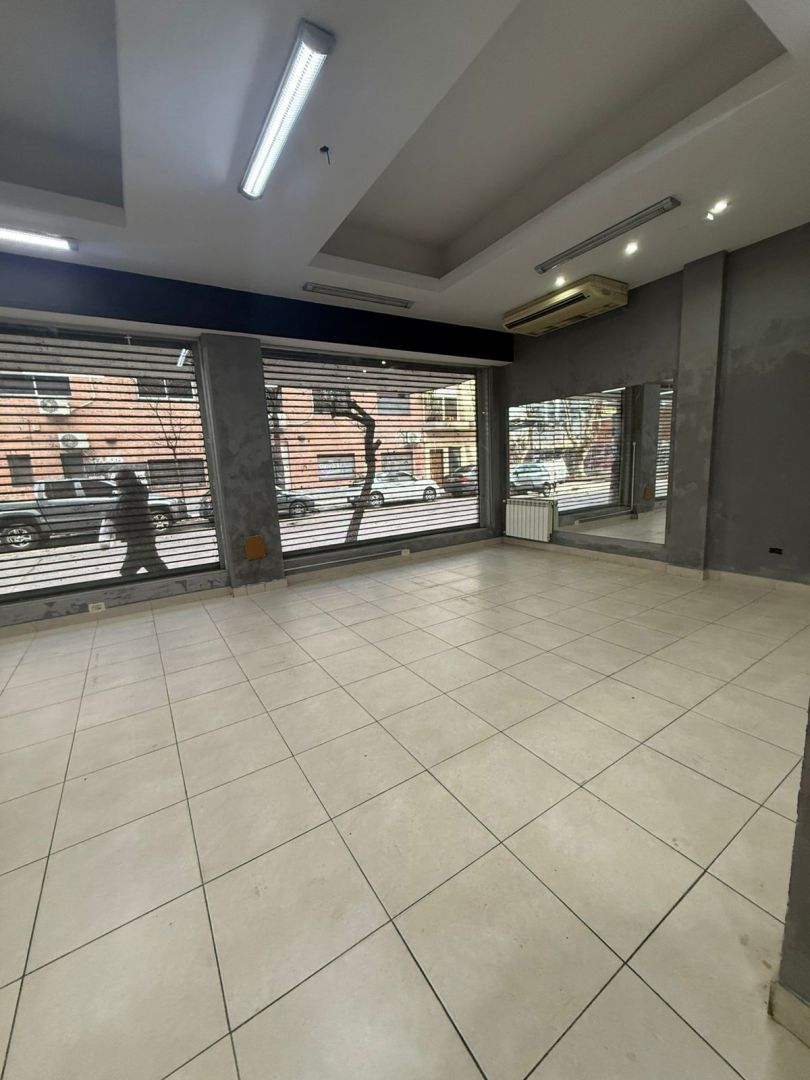 Local Comercial en Alquiler en General San Martin, G.B.A. Zona Norte