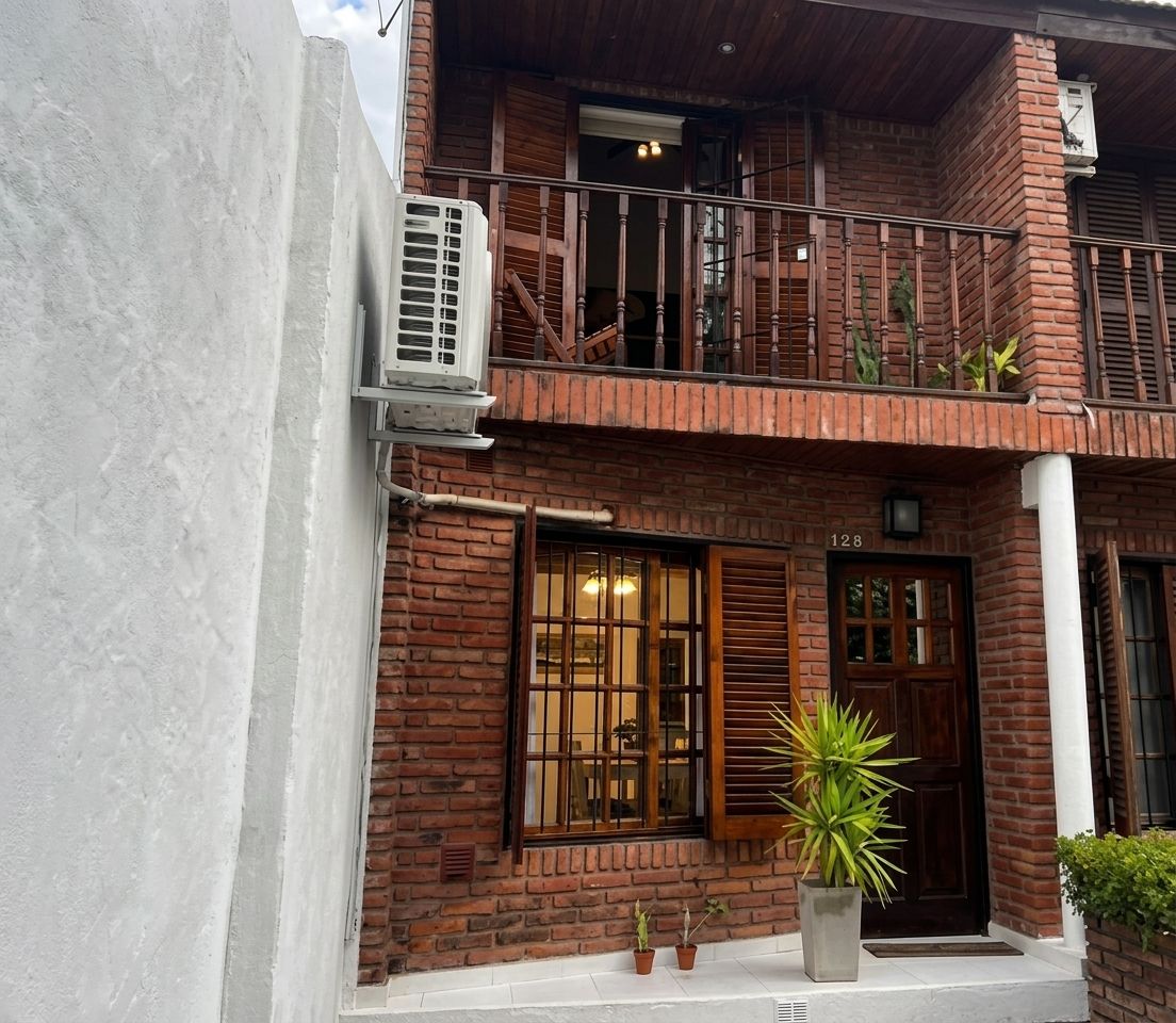 Casa en JULIAN PEREZ 100