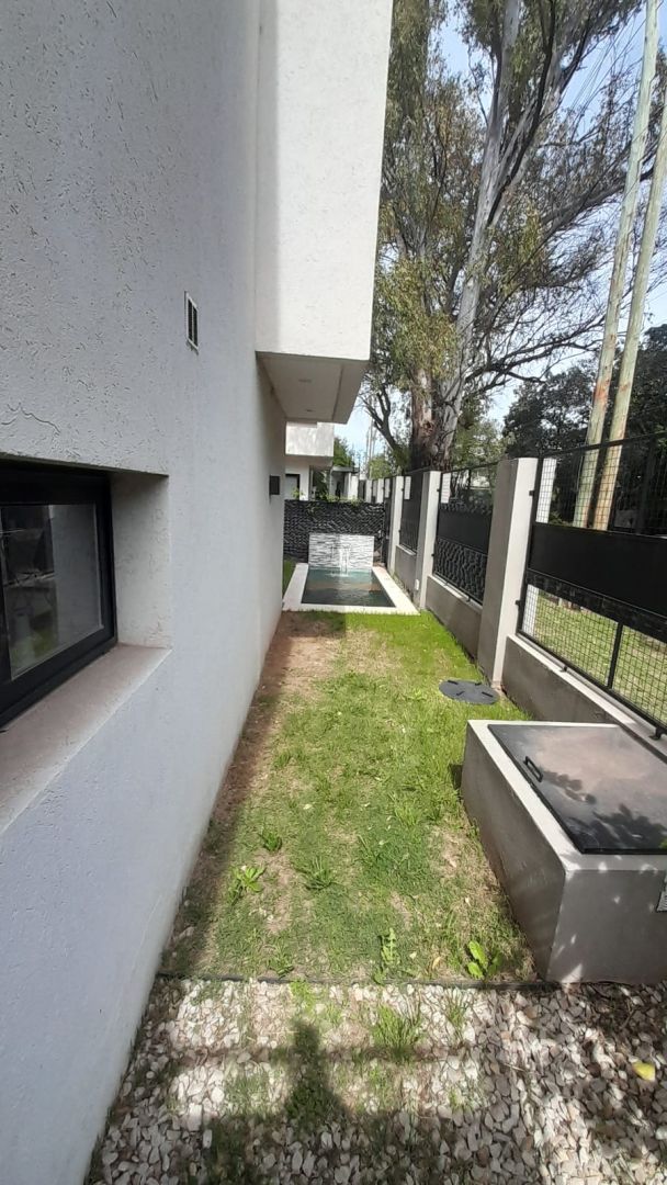 Casa en Venta en Ituzaingo, G.B.A. Zona Oeste