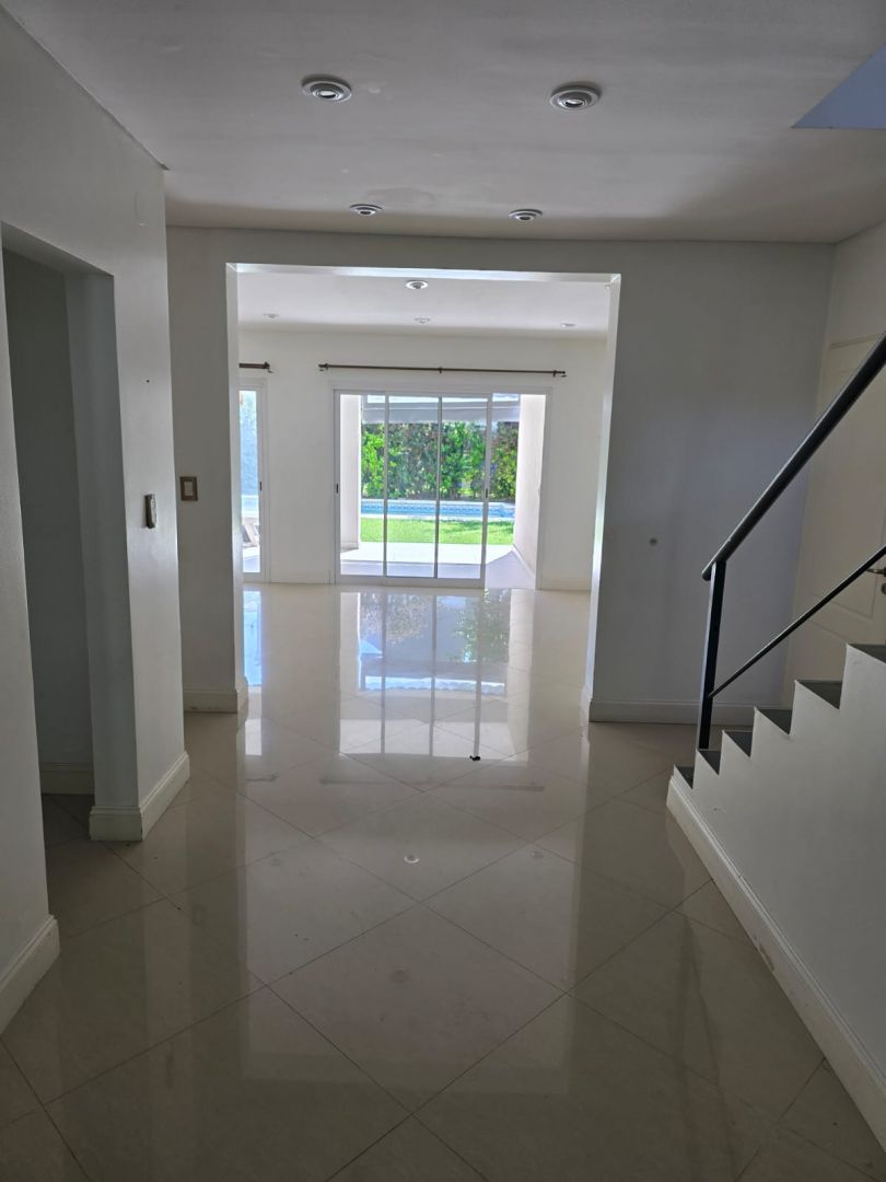 Casa EN ALQUILER