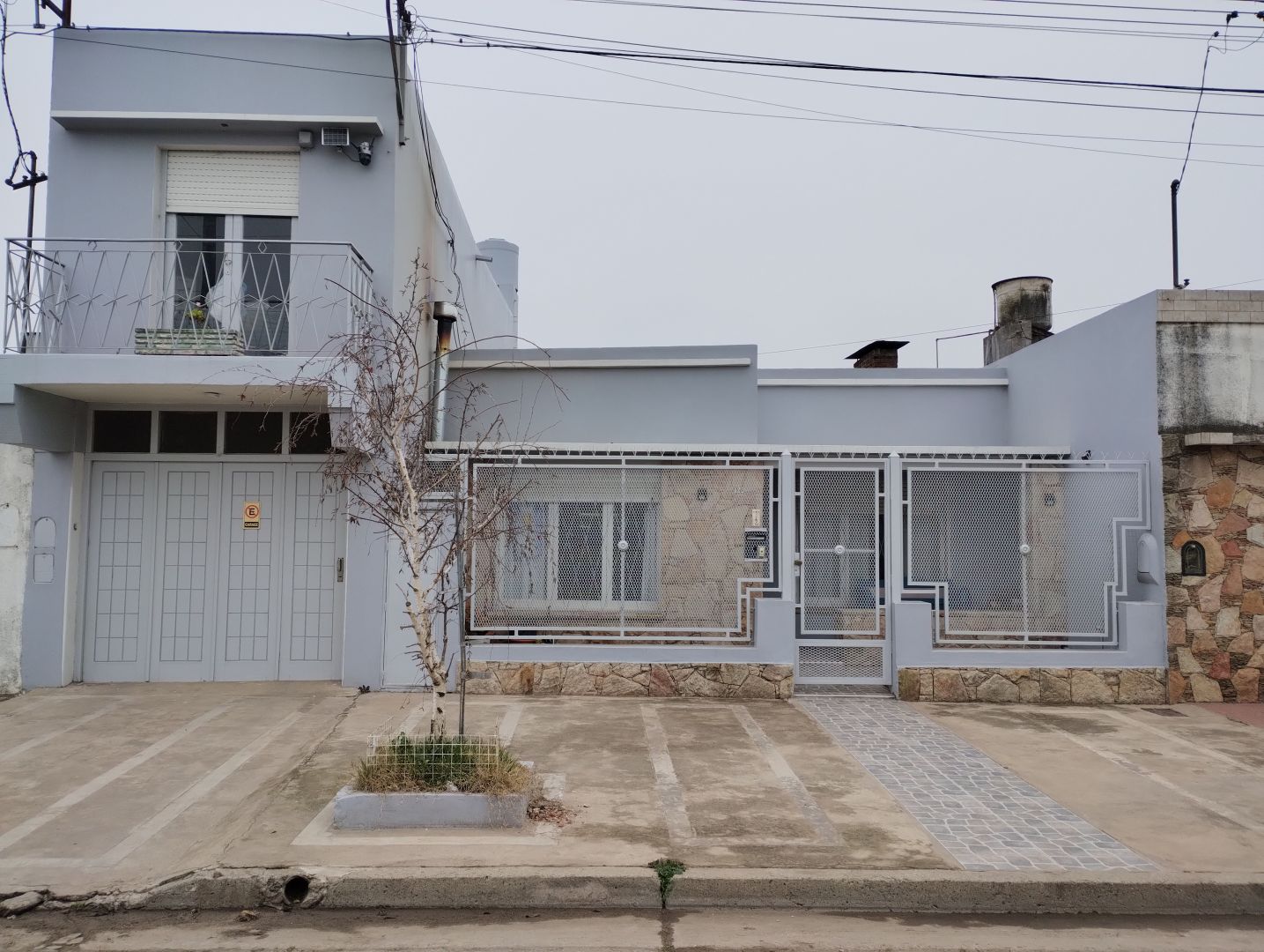 Casa en 11 entre Maipú