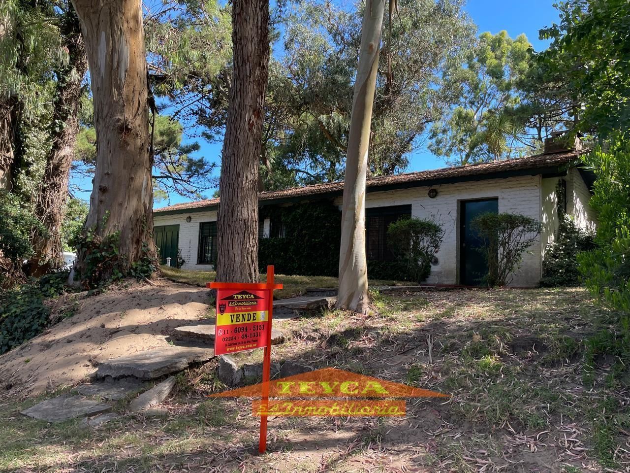 Casa en venta Golf Viejo 5 ambientes
