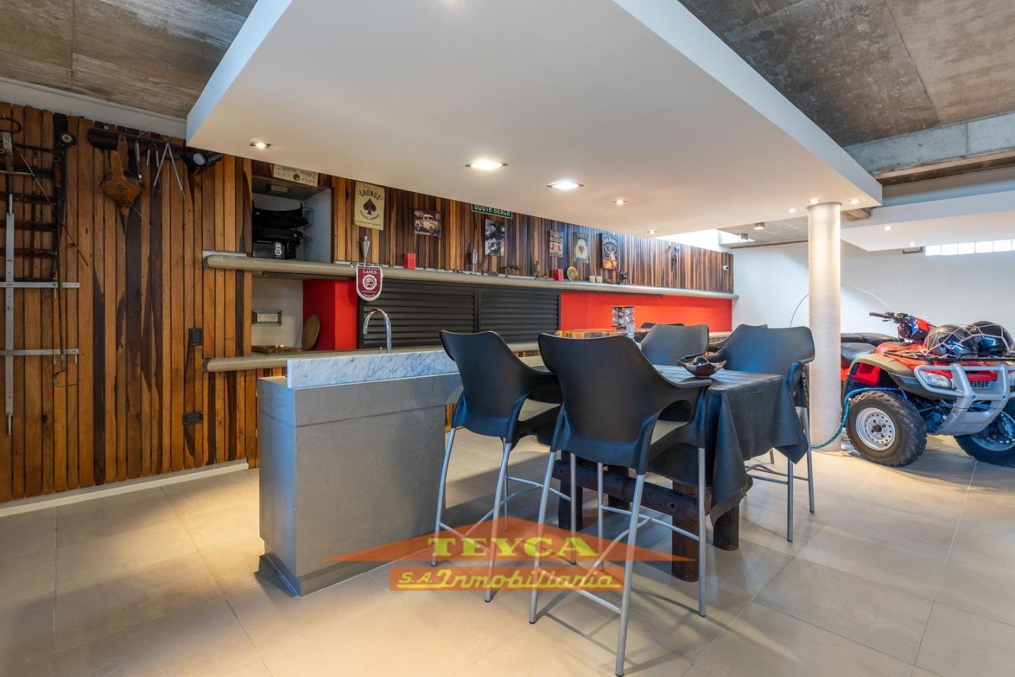 Casa en venta  6 ambientes