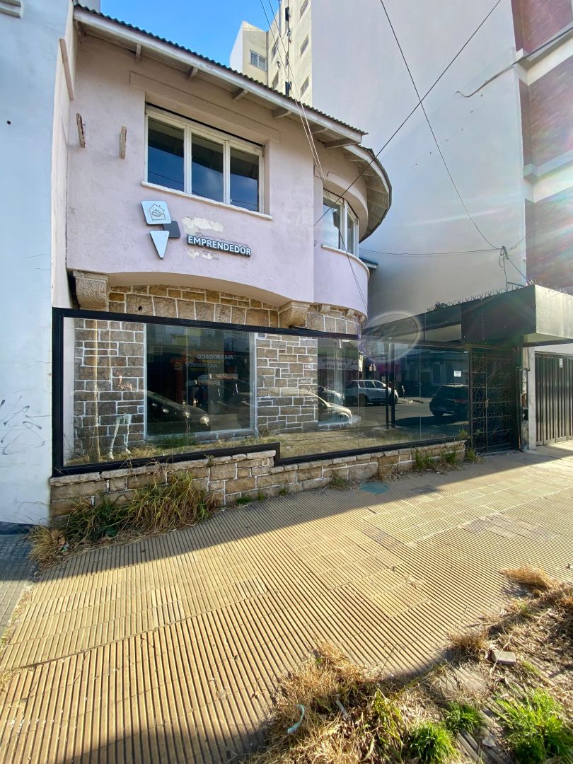 Local Comercial en Alquiler en Lanus, G.B.A. Zona Sur