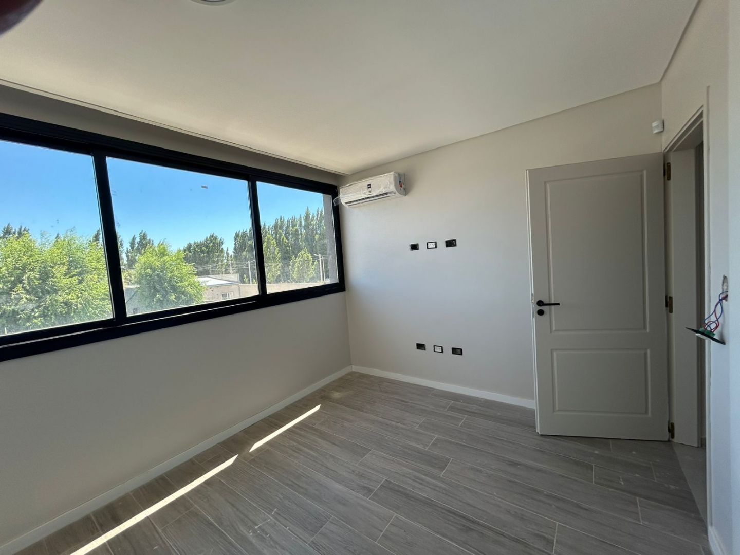 ALQUILER DE CASA EN Neuquén - Barrio Parque de Talero - 10
