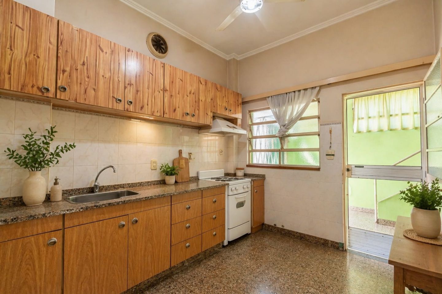 Casa en Venta en General San Martin, G.B.A. Zona Norte