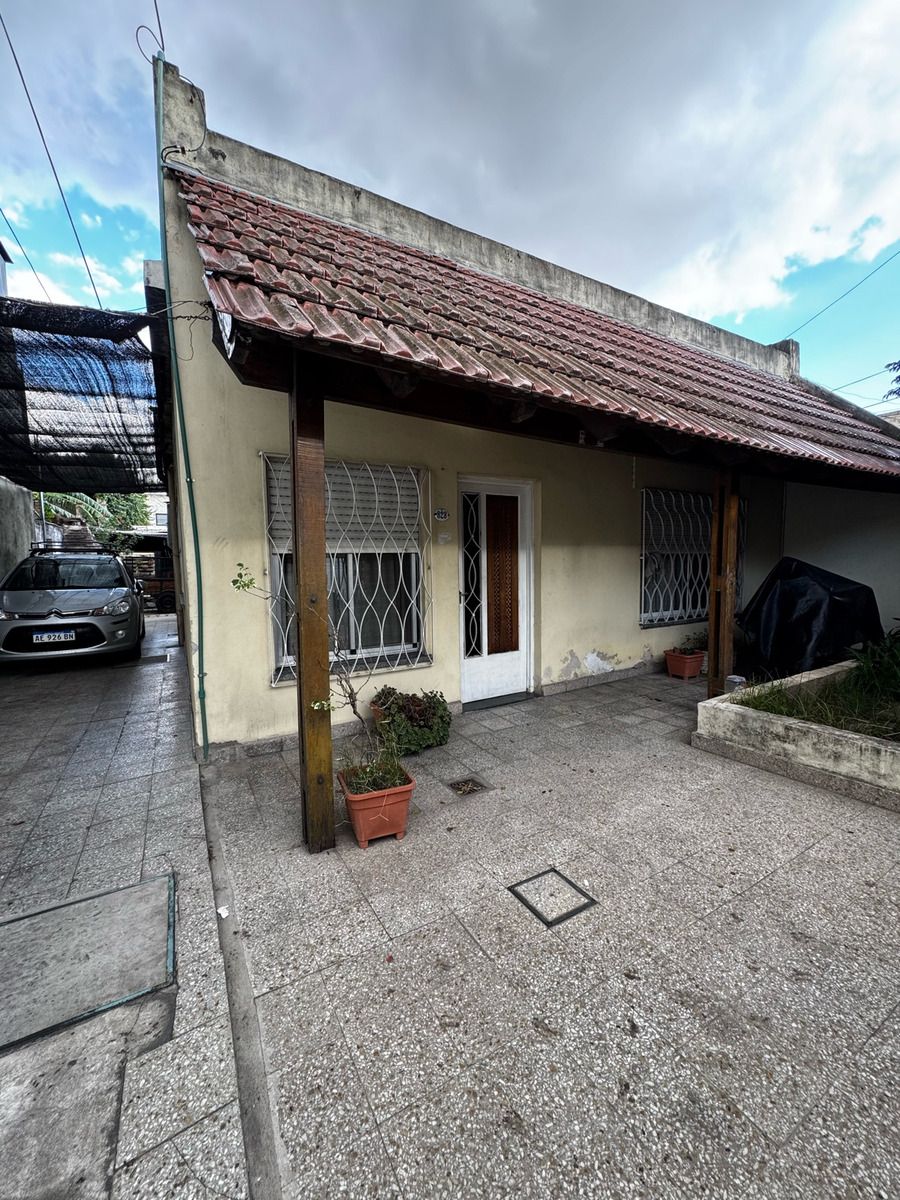 Casa en Venta en Tres de Febrero, G.B.A. Zona Oeste
