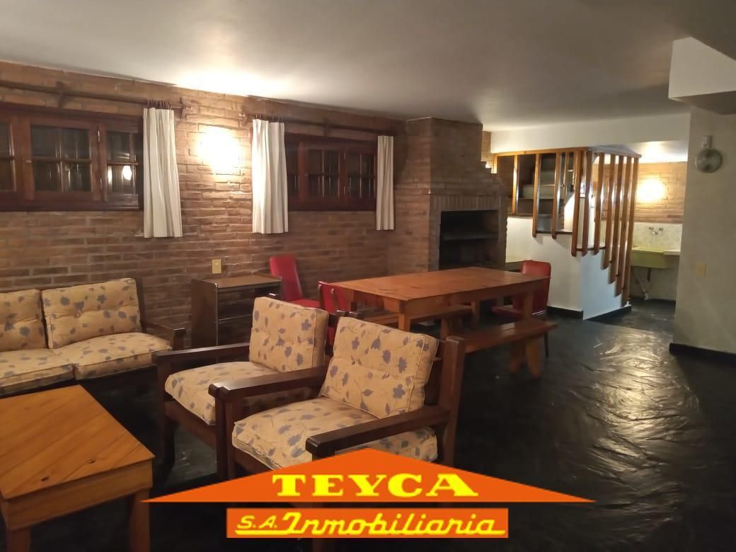 Casa en venta Lasalle 4 ambientes