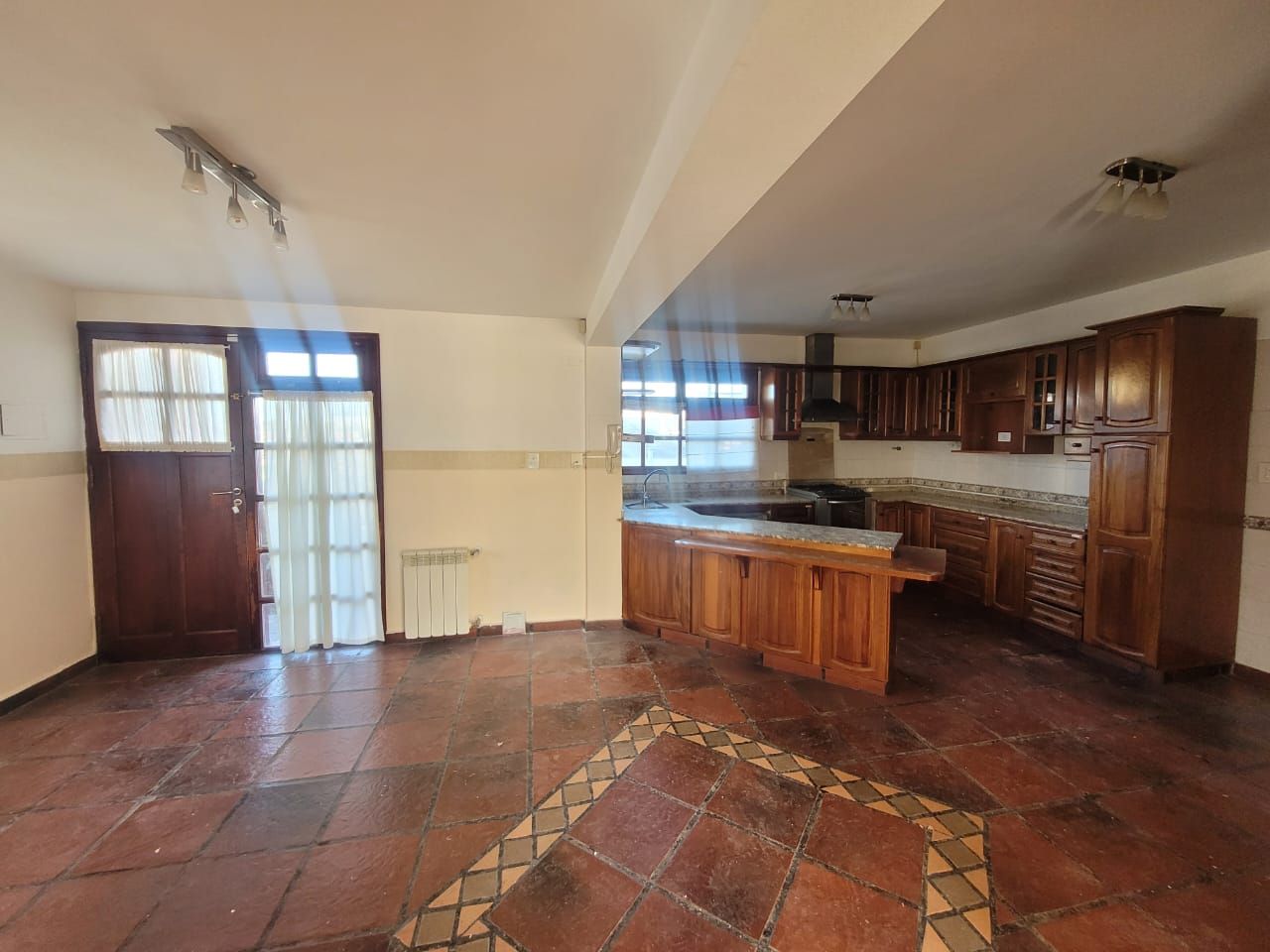 Casa EN ALQUILER