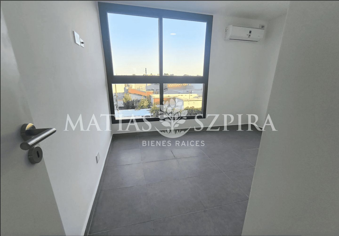ALQUILER DE DEPARTAMENTO EN Morón - Morón — foto 3