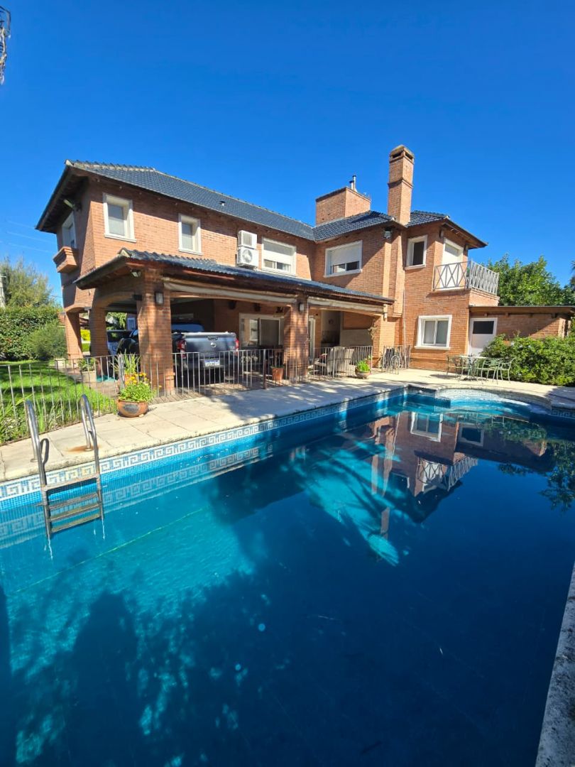 Casa EN VENTA