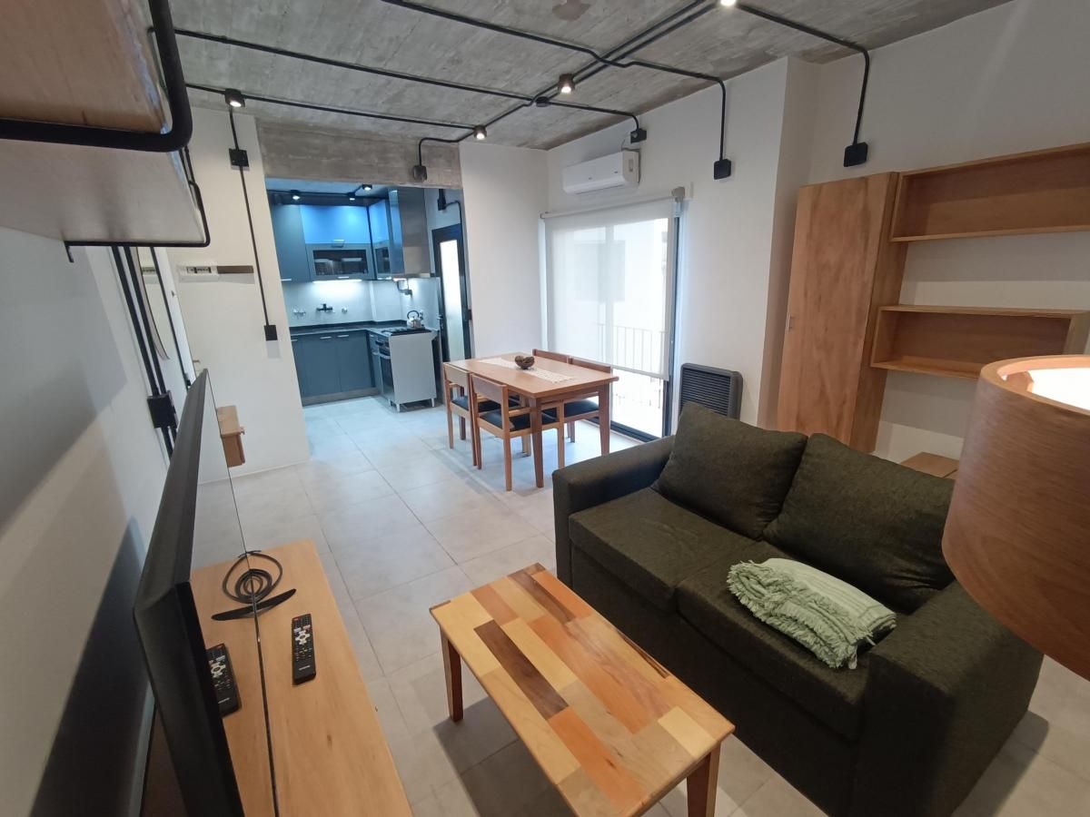 Departamento en Av Rivadavia 3900