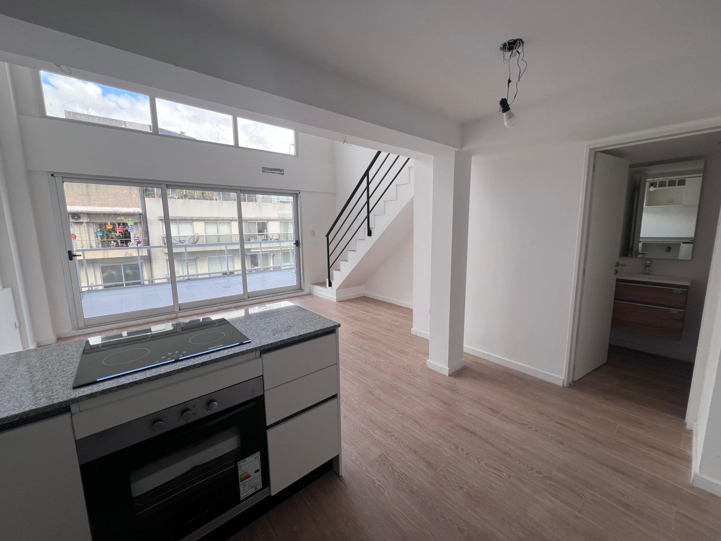 Departamento en Franklin Delano  1500