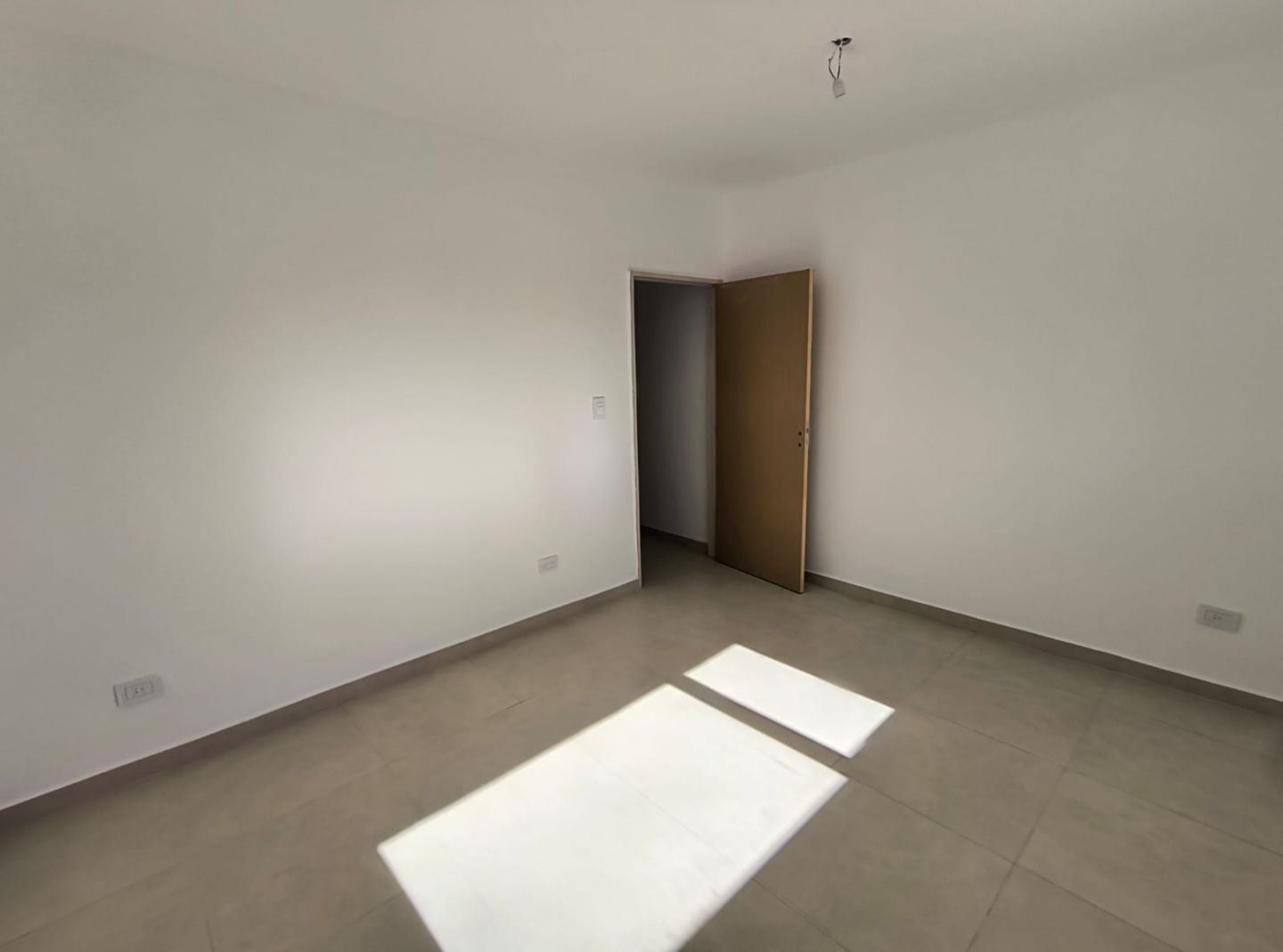 VENTA DE CASA EN General Fernández Oro - Las Viñas - 21