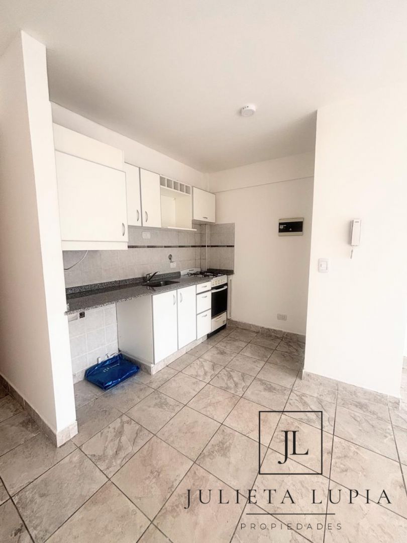 Departamento en Venta en Tres de Febrero, G.B.A. Zona Oeste