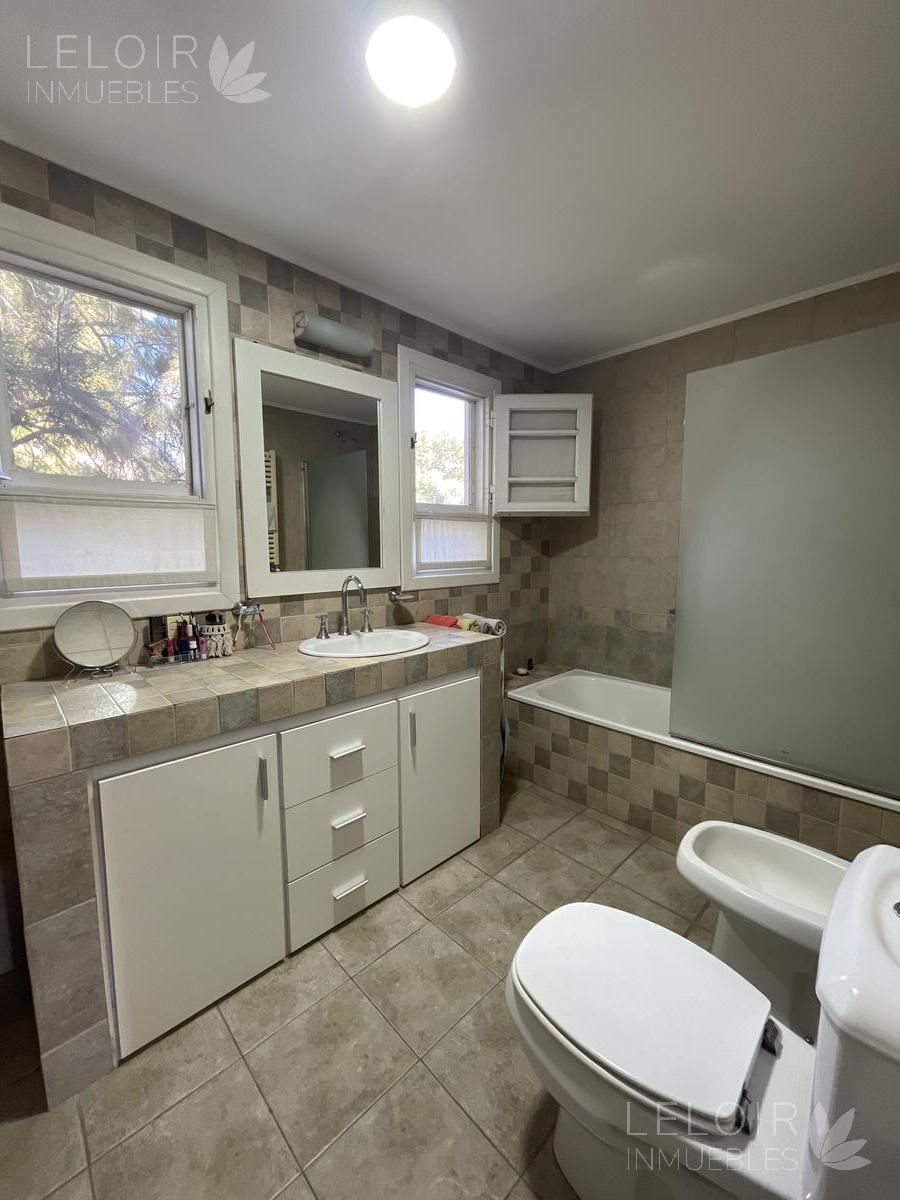 Casa en Venta en Ituzaingo, G.B.A. Zona Oeste