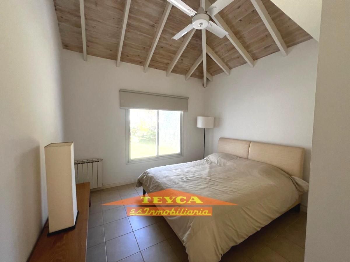 Casa en venta La Herradura 5 ambientes