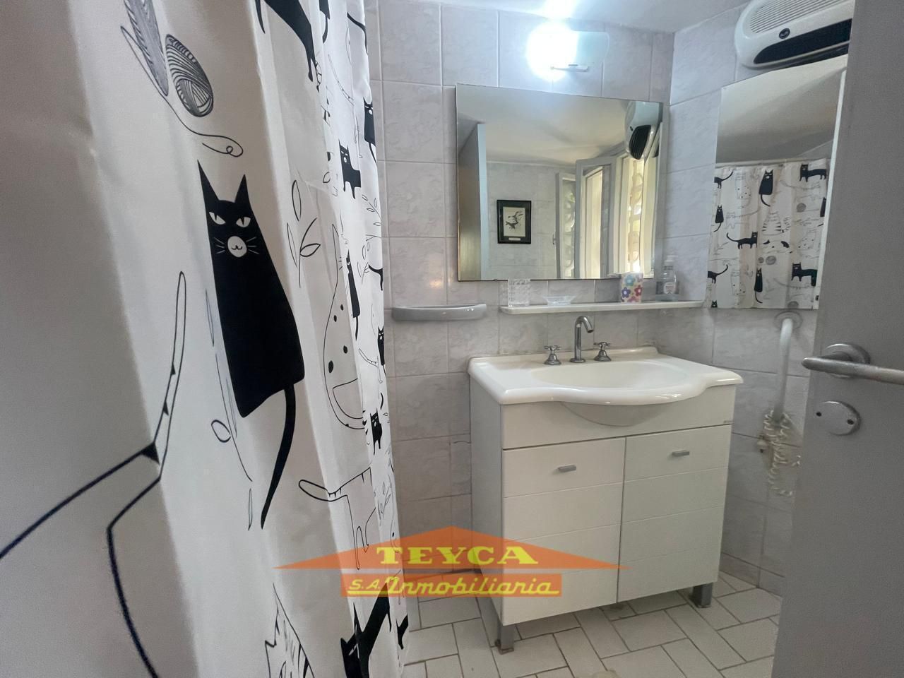 Casa en venta Lasalle 5 ambientes
