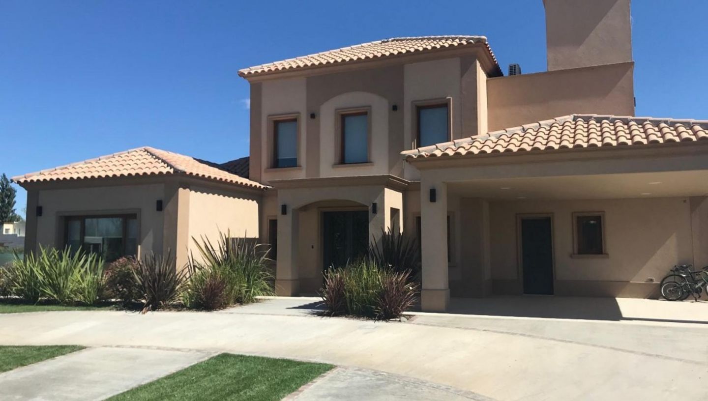 Casa EN VENTA