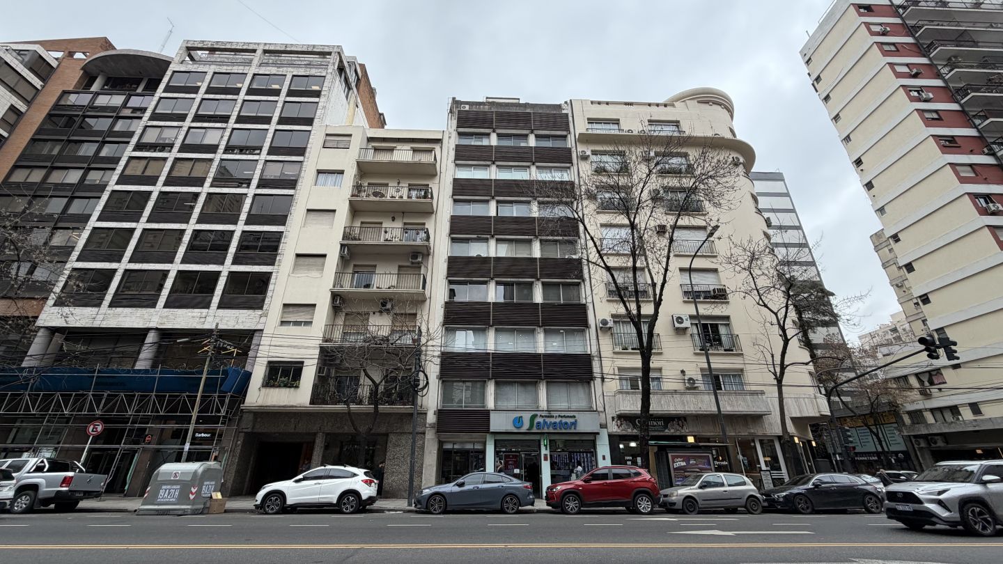 Departamento en JURAMENTO 2000