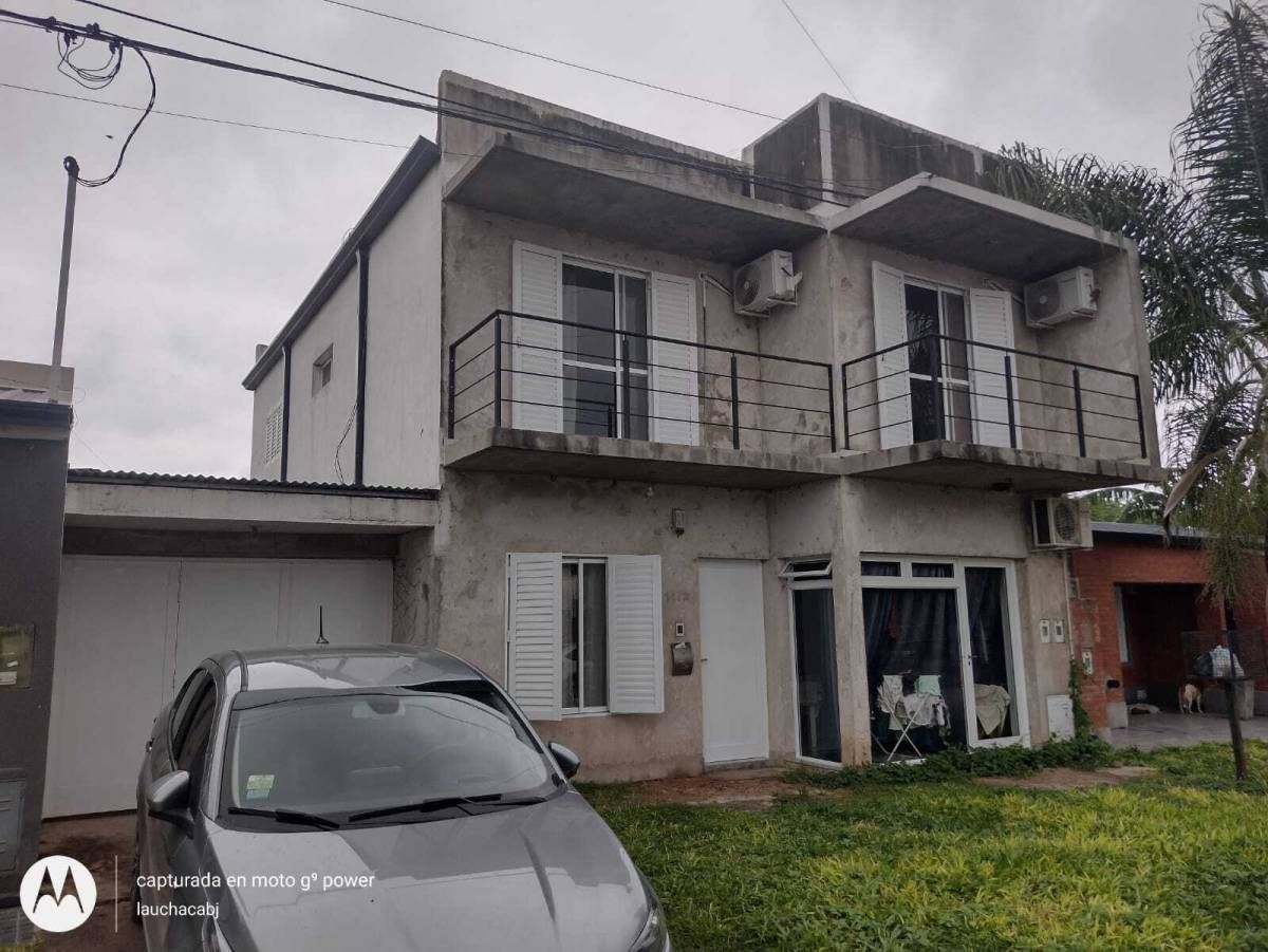 Casa en venta 4 ambientes