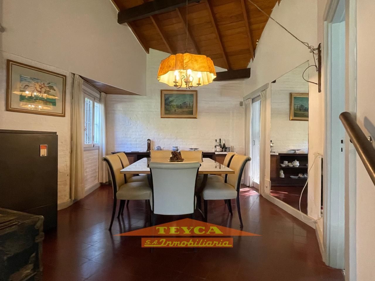 Casa en venta Lasalle 5 ambientes
