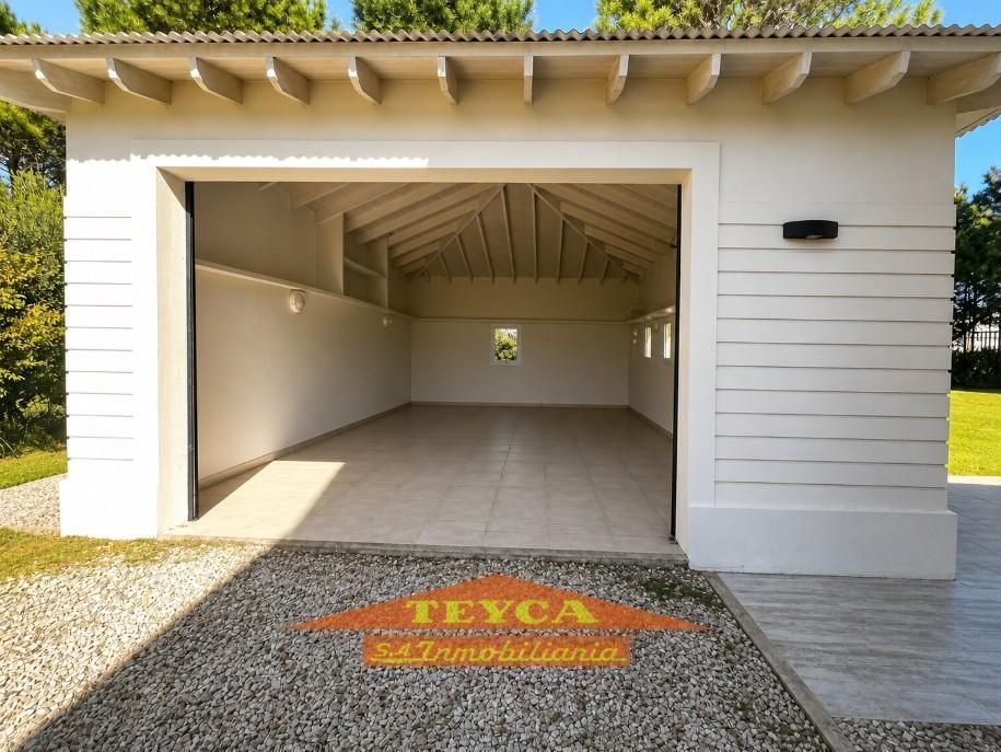 Casa en venta La Herradura 5 ambientes