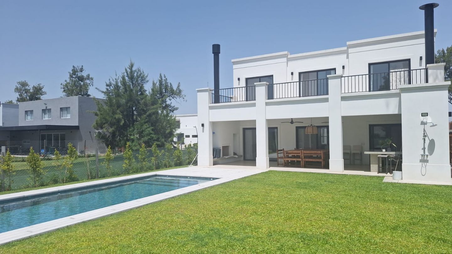 Casa en LAGUNA GRANDE -  100