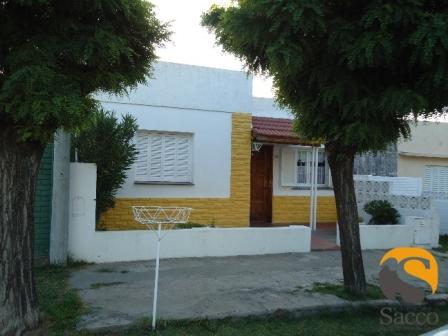 Casa en venta Escuela 35 2 dormitorios