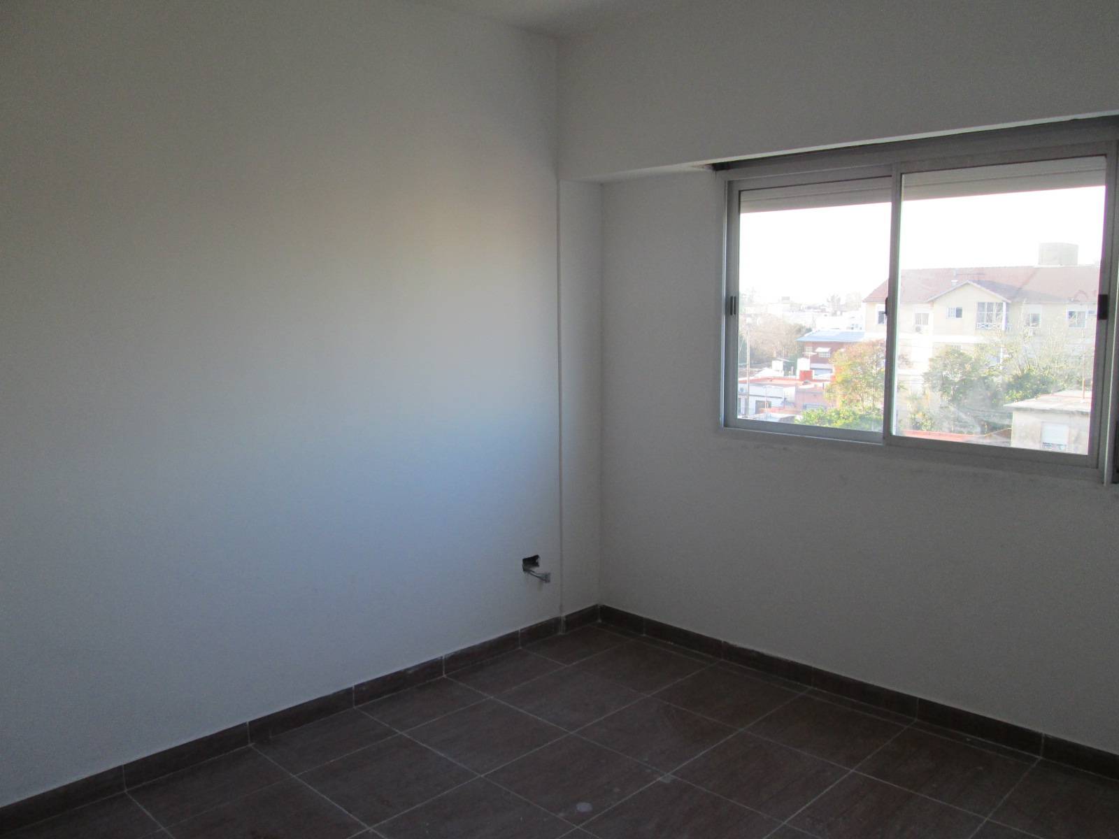 VENTA DE DEPARTAMENTO EN Villa Luzuriaga - Villa Luzuriaga - 6