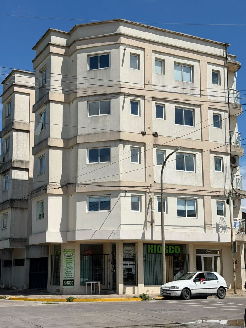 Departamento en Avenida San Mart 1900